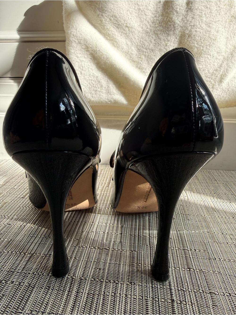 Manolo Blahnik Campari Black Patent Mary Jane Pumps with Rounded Toe - Picture 4 of 8